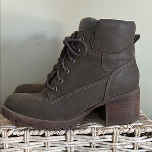 Crown Vintage Olive Lace Up Boots